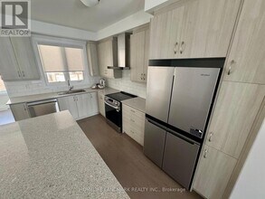7 Wisla Ave in Markham, ON - Building Photo - Building Photo