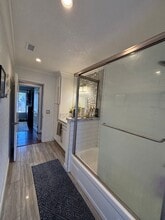 17010 Via Los Caballeros in Riverside, CA - Foto de edificio - Building Photo