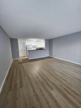 123 S Catalina St in Los Angeles, CA - Foto de edificio - Building Photo