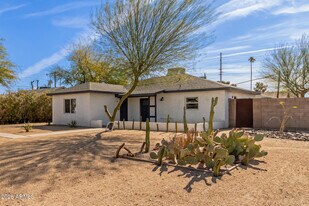 1743 W Verde Ln in Phoenix, AZ - Building Photo