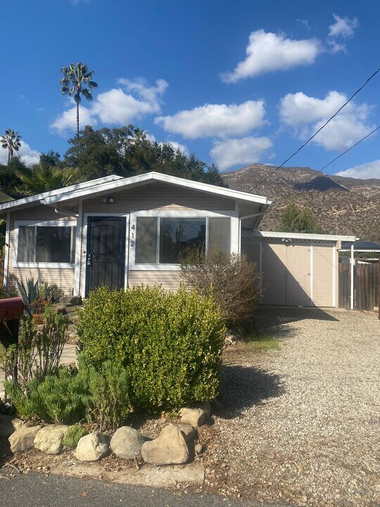 412 Buena Vista Dr in Ojai, CA - Building Photo