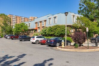 1765-A S Hayes St in Arlington, VA - Building Photo - Building Photo