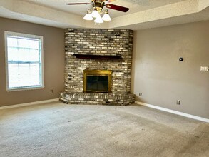 1907 Cottonwood St in Deridder, LA - Foto de edificio - Building Photo