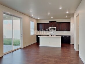 9486 W Bowie Ct in Star, ID - Building Photo - Building Photo