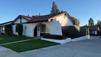 632 E La Veta Ave in Orange, CA - Building Photo