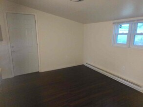 912 Willow Ave in Toledo, OH - Building Photo - Building Photo
