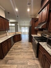 705 Bobcat Trl in Yukon, OK - Foto de edificio - Building Photo