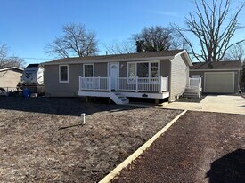 1049 Mariner Ave in Stafford Township, NJ - Building Photo