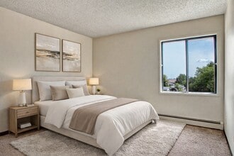 Madison Park in Regina, SK - Building Photo - Building Photo