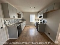 5844 Sir Knight Cir photo'