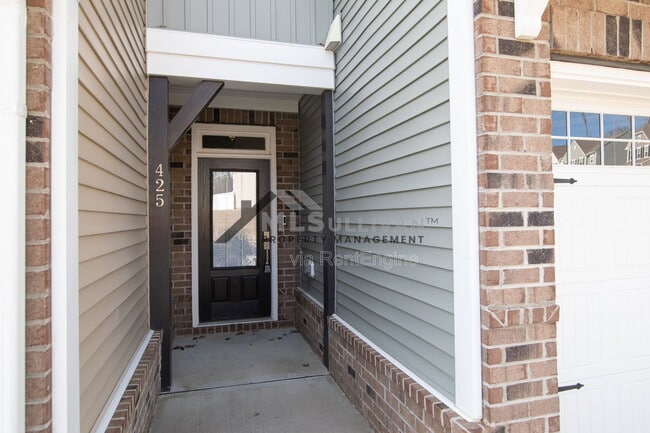 425 Great Eno Path in Hillsborough, NC - Building Photo - Building Photo