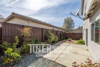 1707 Grey Bunny Dr in Roseville, CA - Building Photo - Building Photo