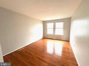 526 Palmtree Dr in Gaithersburg, MD - Building Photo - Building Photo