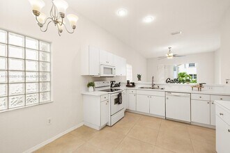1941 NW 171st Ave in Pembroke Pines, FL - Building Photo - Building Photo