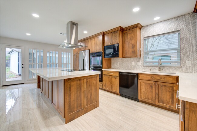 10322 Lynbrook Hollow St