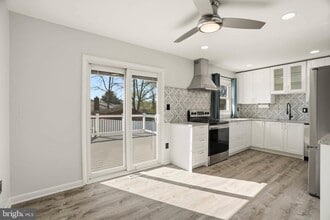 7897 Pavilion Dr in Severn, MD - Building Photo - Building Photo