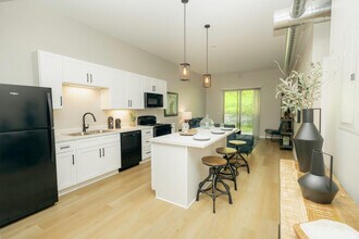 Rolling Meadows Apartments in Marquette, MI - Building Photo - Building Photo