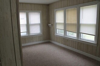 471 Elm Ave in Norman, OK - Building Photo - Building Photo