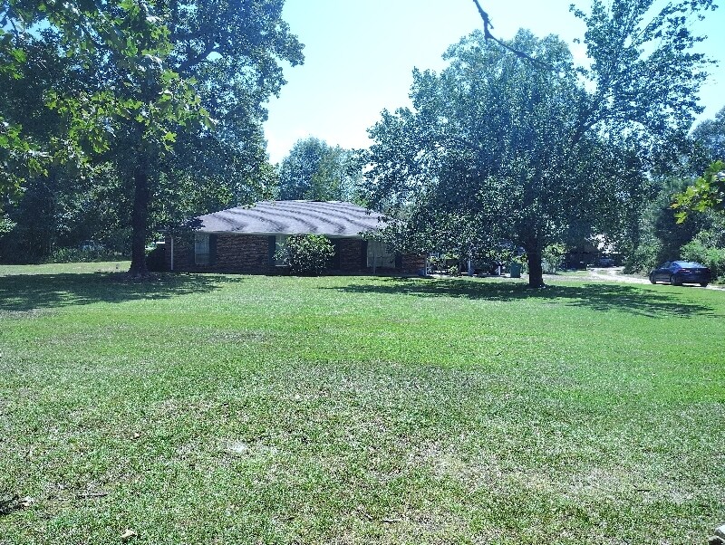 25008 Cooper Cemetery Rd in Ponchatoula, LA - Building Photo