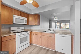 387 Independence Dr in Southampton, PA - Building Photo - Building Photo