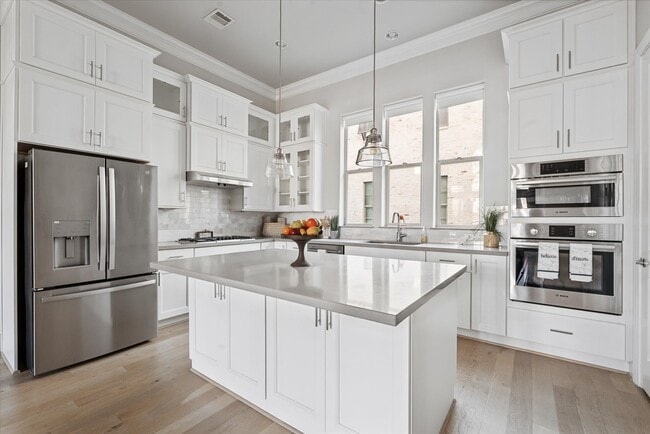 property at 1005 St Charles St