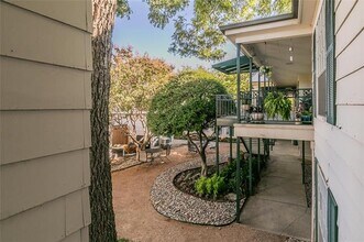 4901 Bryce Ave in Fort Worth, TX - Building Photo - Building Photo
