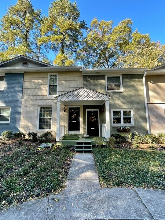 3906 Overbrook Dr in Columbia, SC - Building Photo