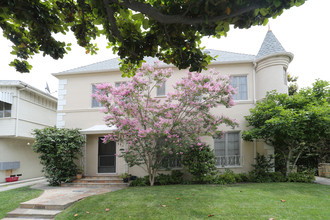 356-358 S Doheny Dr in Beverly Hills, CA - Building Photo - Building Photo