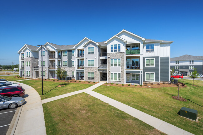 Ascend Morganton Park in Southern Pines, NC - Foto de edificio - Building Photo