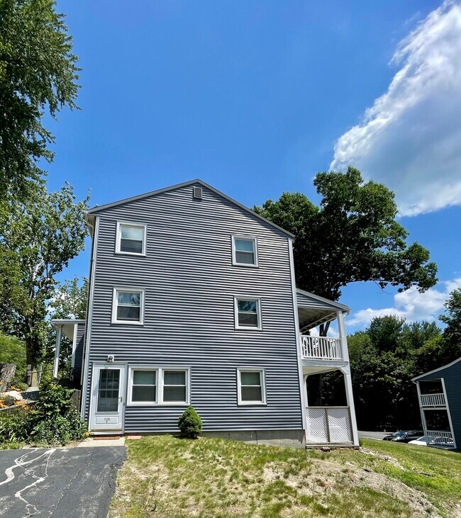 1233 Main St Rentals in Holden, MA