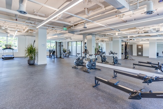 Comma King George in Surrey, BC - Building Photo - Interior Photo