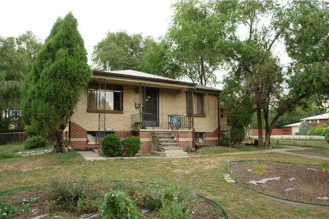 2593 1/2 Pierce St in Lakewood, CO - Building Photo - Building Photo