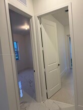 12303 SW 44th St in Davie, FL - Building Photo - Building Photo