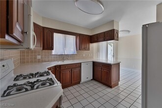 4185 Adeer Dr in Canfield, OH - Building Photo - Building Photo