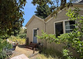 2609 Dana St, Unit Back in Berkeley, CA - Building Photo