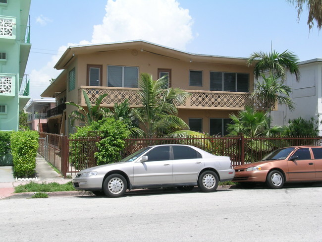 The Palm House in Miami Beach, FL - Foto de edificio - Building Photo