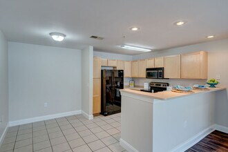 2820 Bloomfield Ln in Wilmington, NC - Building Photo - Building Photo