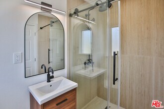 17165 Pacific Coast Hwy in Huntington Beach, CA - Building Photo - Building Photo