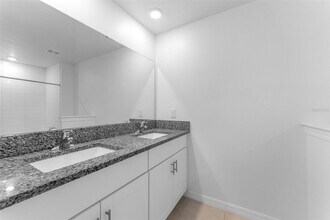 7010 Ripple Pond Lp in Zephyrhills, FL - Building Photo - Building Photo