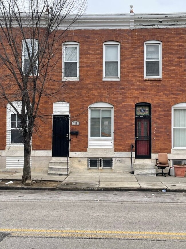 property at 719 N Milton Ave