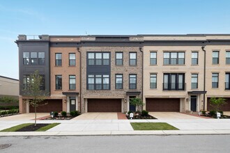 Northside at Park Potomac in Potomac, MD - Foto de edificio - Building Photo