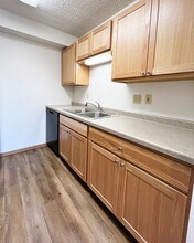 Cherry Ridge Apartments in Mankato, MN - Foto de edificio - Building Photo