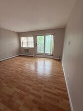 4925 Washington St in Boston, MA - Building Photo - Building Photo