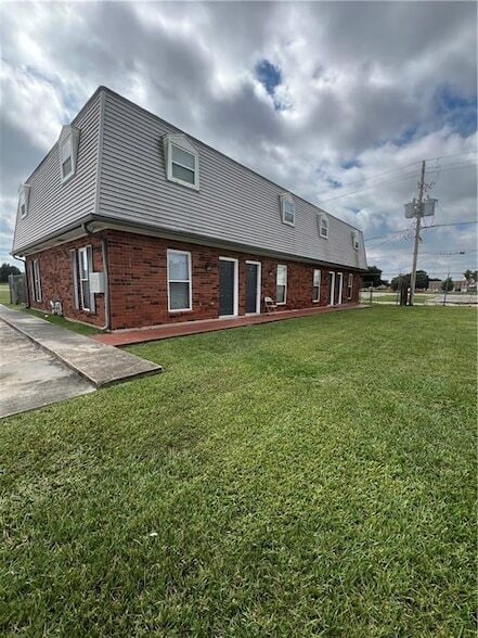 316 Plantation Dr