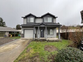 8986 SE Harney Ct in Portland, OR - Building Photo