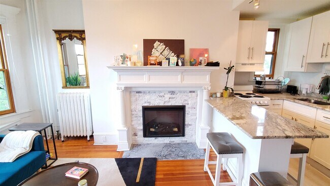 1137 Massachusetts Ave in Cambridge, MA - Building Photo - Building Photo