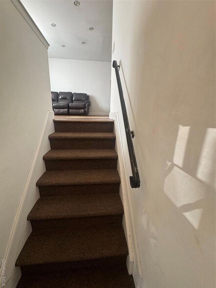 156-49 76th St, Unit 2 in Queens, NY - Foto de edificio - Building Photo