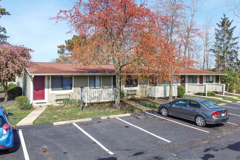 Applegate Apartments in Muncie, IN