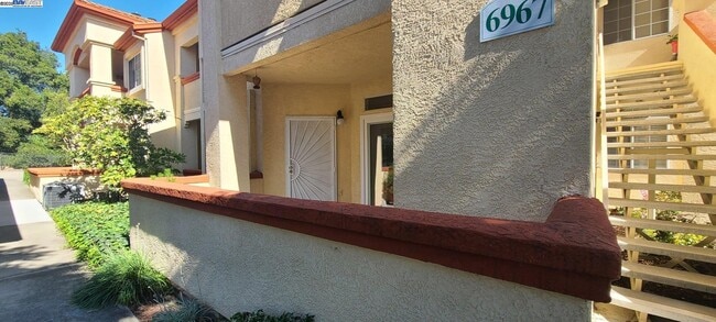 6967 Stagecoach Rd in Dublin, CA - Building Photo - Building Photo
