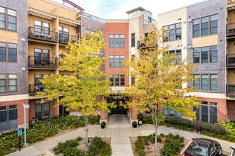 Nicollet Plaza in Burnsville, MN - Building Photo - Building Photo